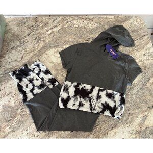 Stylish Tie Dye Hooded Short Sleeve Athletic Set In GREY